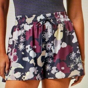 Travis Matthew Floral Women's Shorts